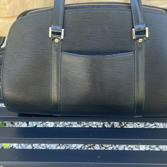 Louis Vuitton GM Solferino epi bag🎉🎉Host Pick small bag not included - Picture 5 of 10